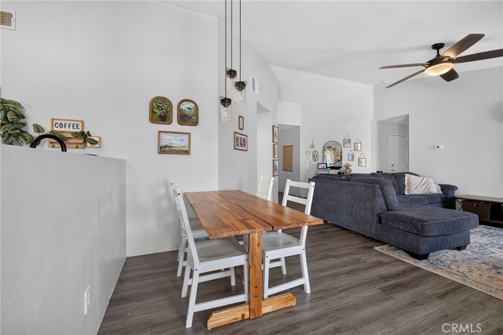 11052 Desert Rose Property Photo 13