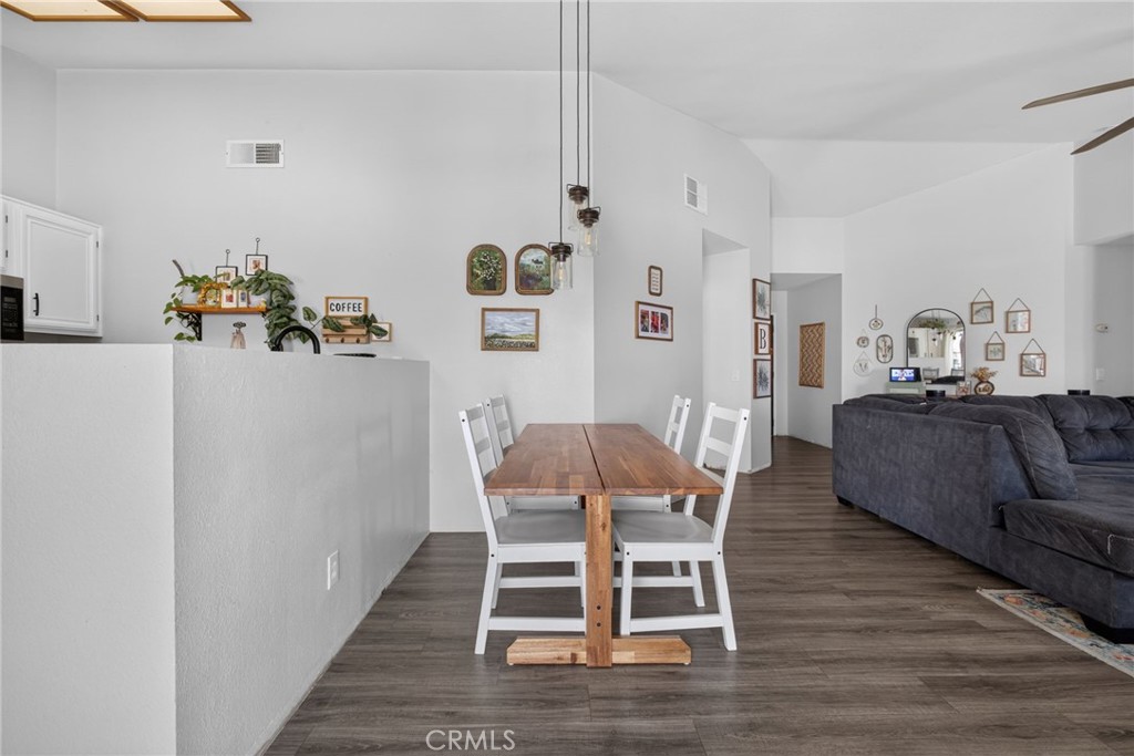 11052 Desert Rose Property Photo 16