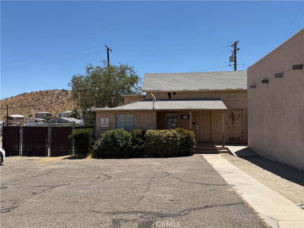 219 N 1st Avenue Property Photo 1