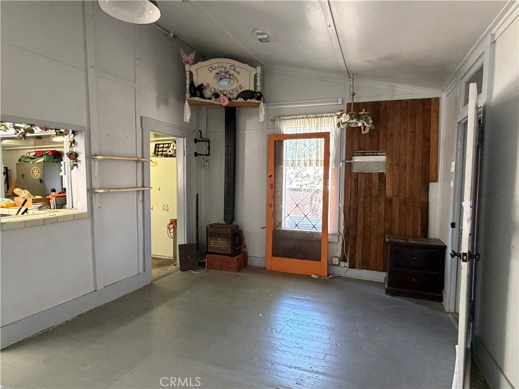 219 N 1st Avenue Property Photo 17