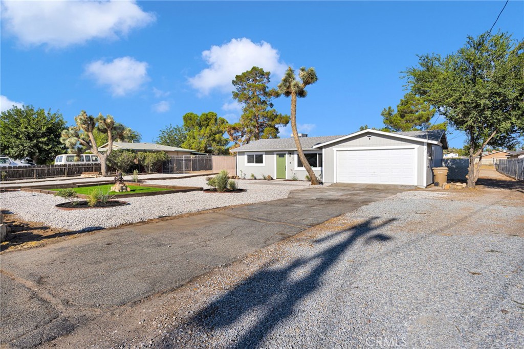18282 Manzanita Property Photo 5