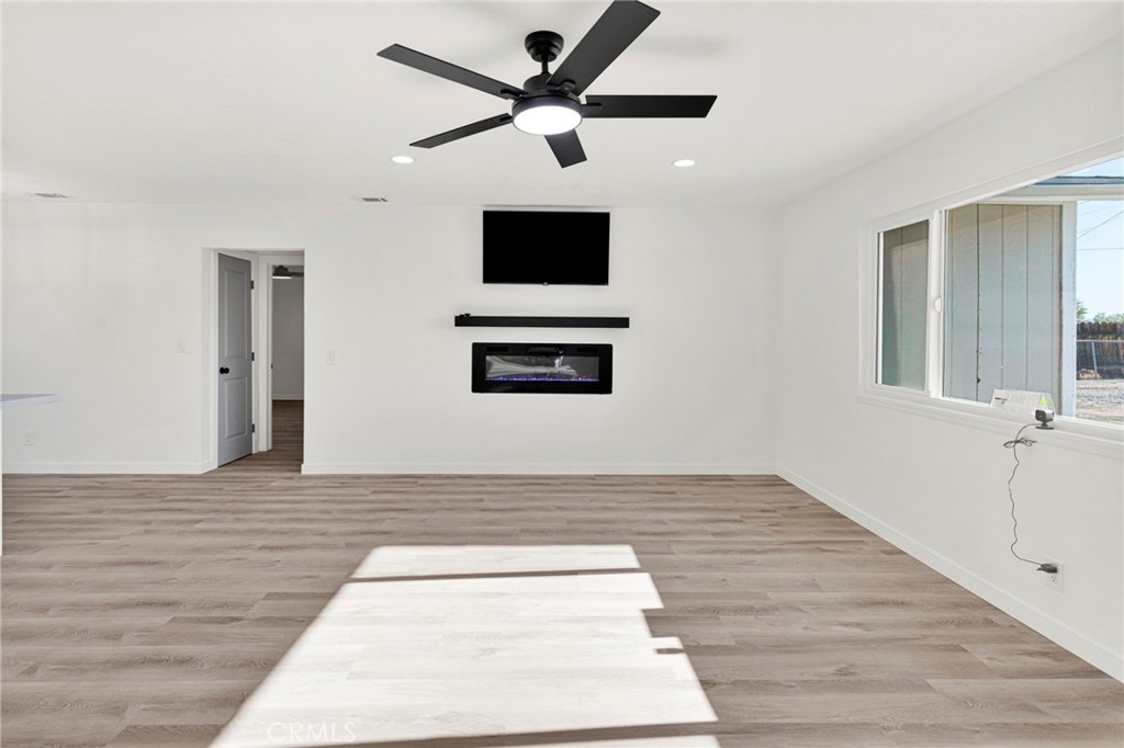 18282 Manzanita Property Photo 8