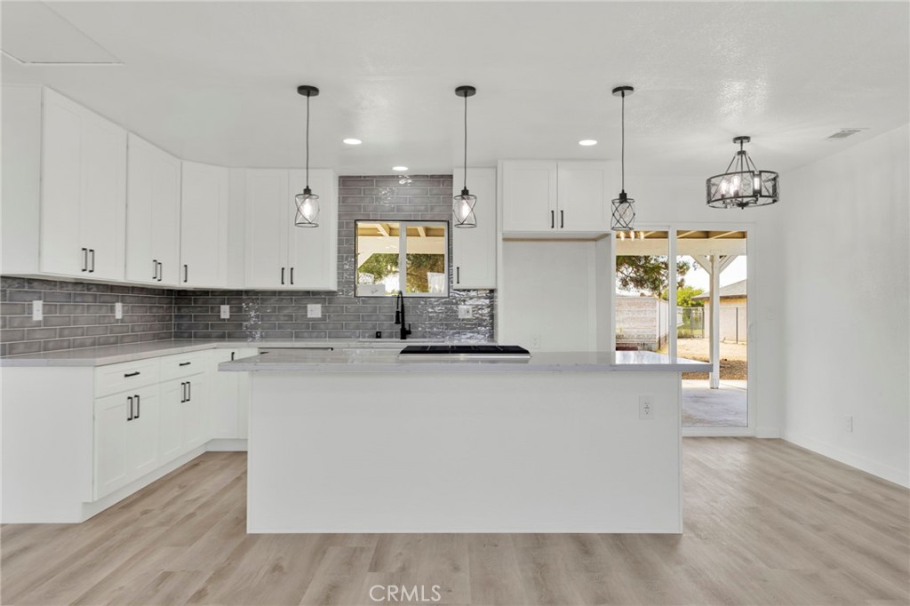 18282 Manzanita Property Photo 11