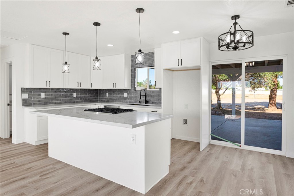 18282 Manzanita Property Photo 12