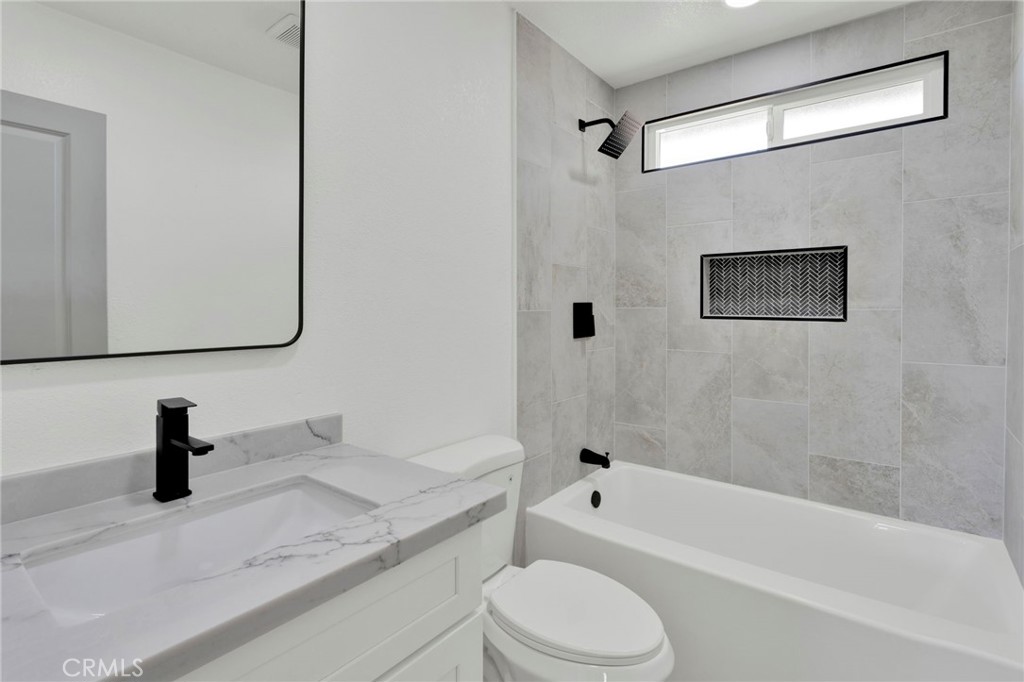 18282 Manzanita Property Photo 23