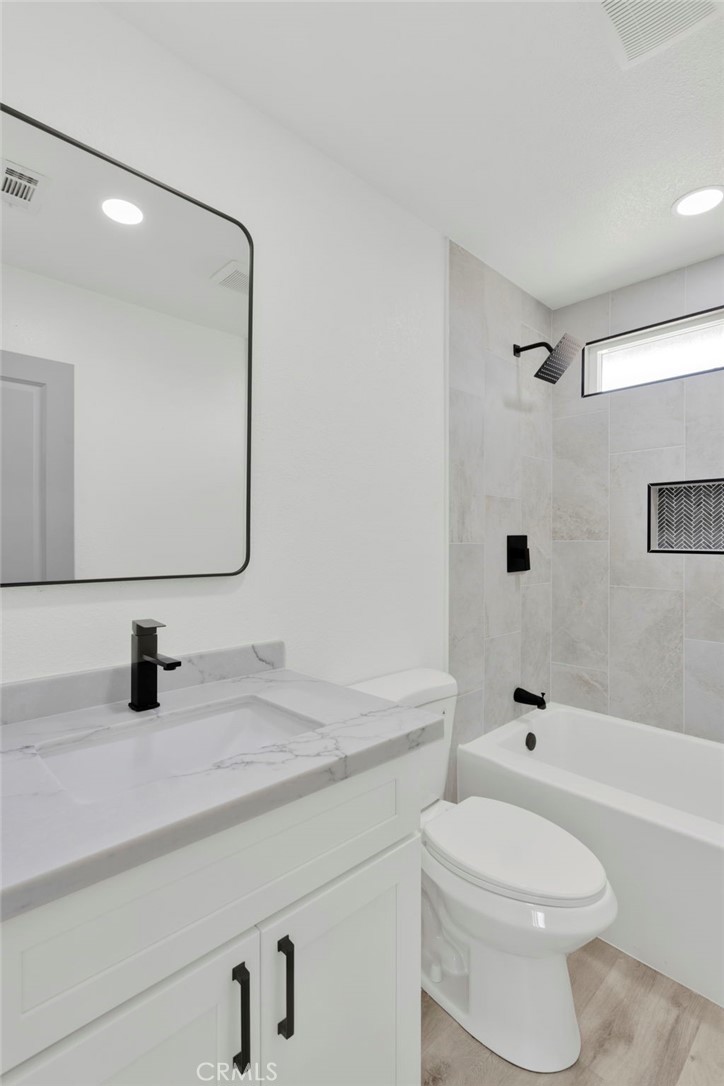 18282 Manzanita Property Photo 24