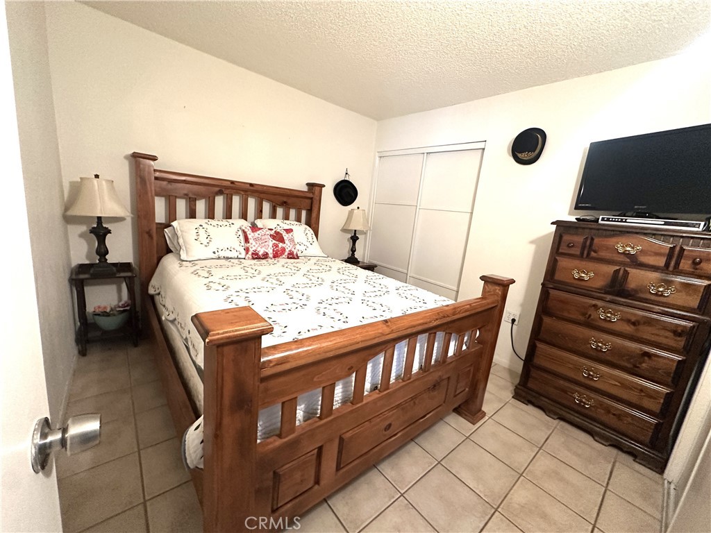 16116 Cajon Property Photo 14