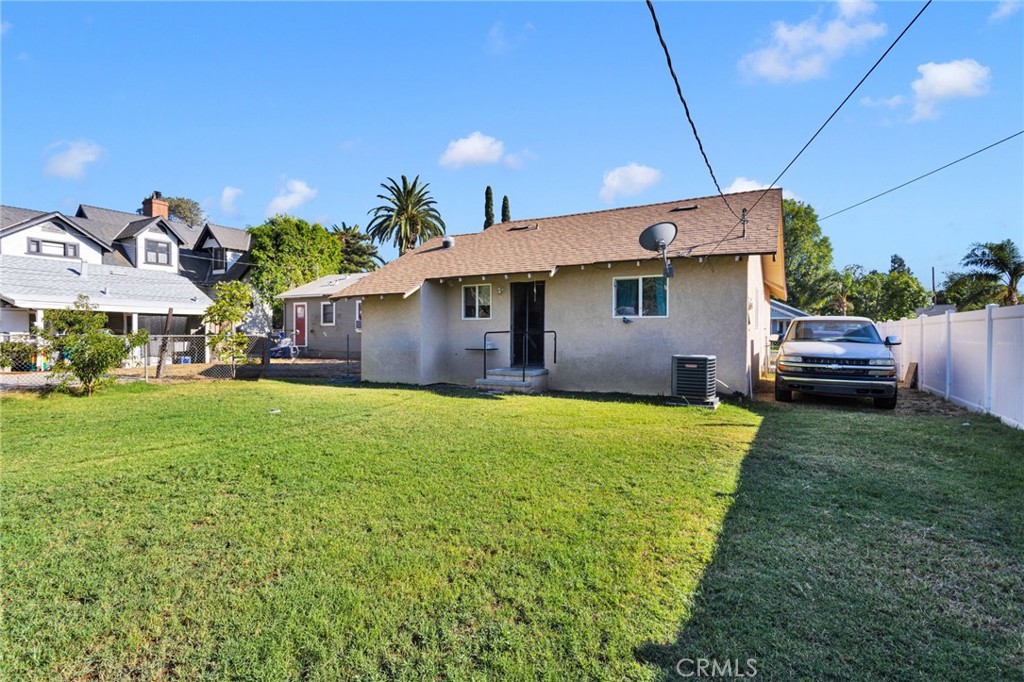 4443 Highland Place Property Photo 28