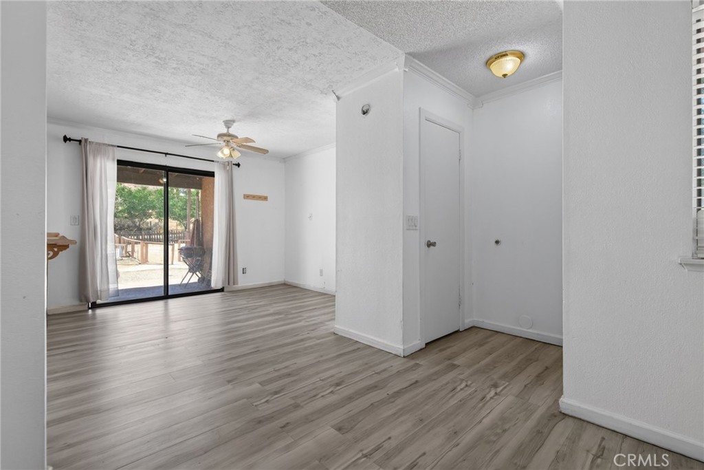 18725 Vine Property Photo 12