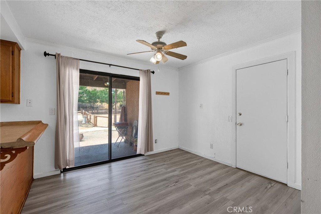 18725 Vine Property Photo 13