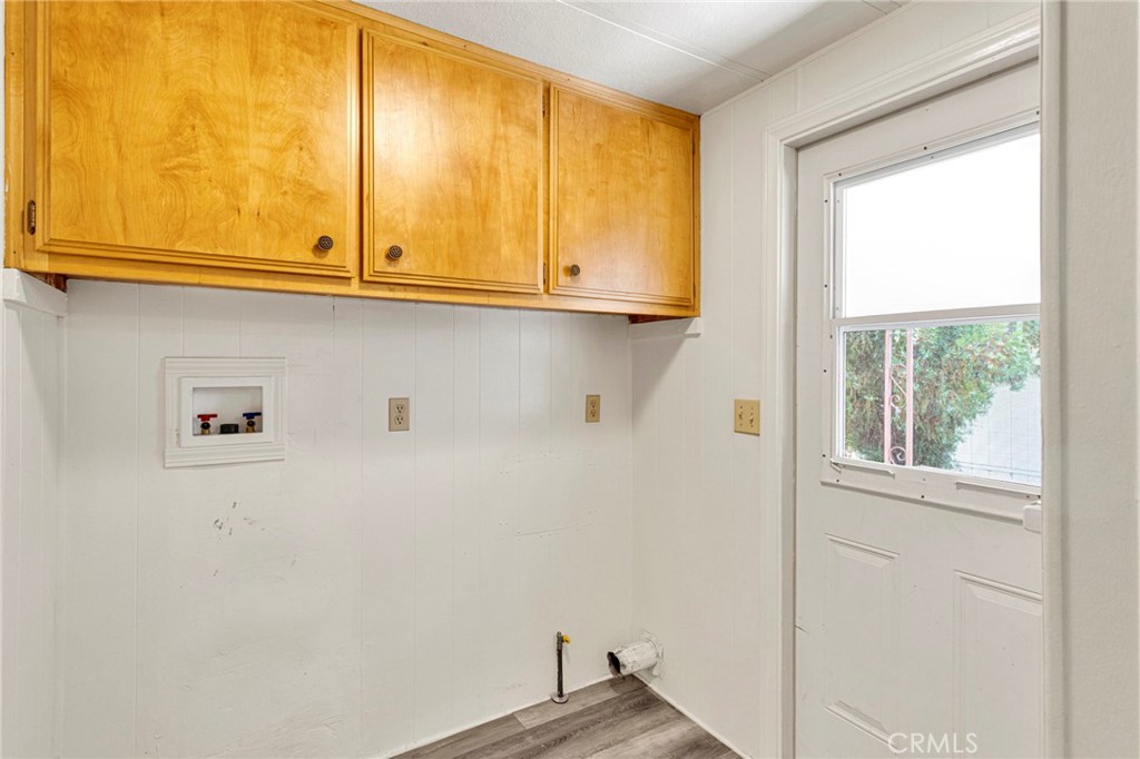 15252 Seneca Road 267 Property Photo 9