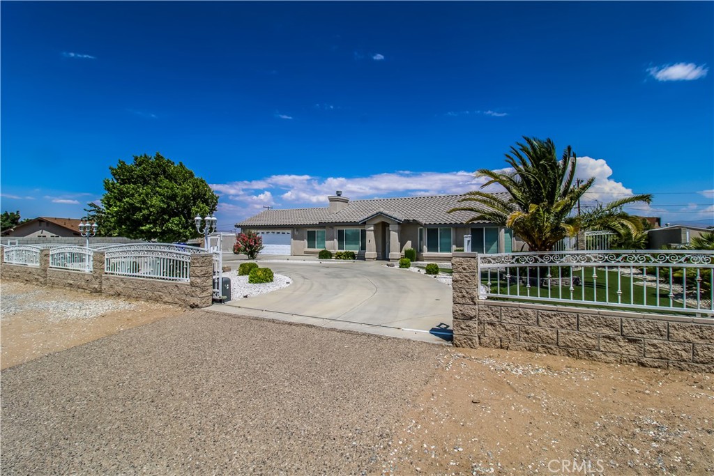 13281 El Rio Road Property Photo 3