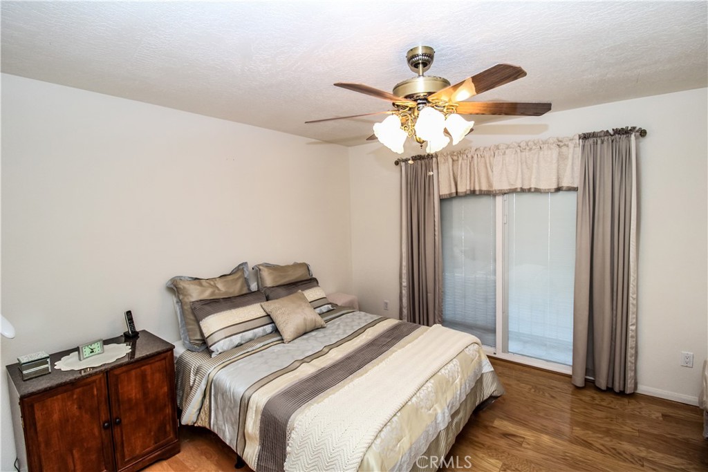 13281 El Rio Road Property Photo 12