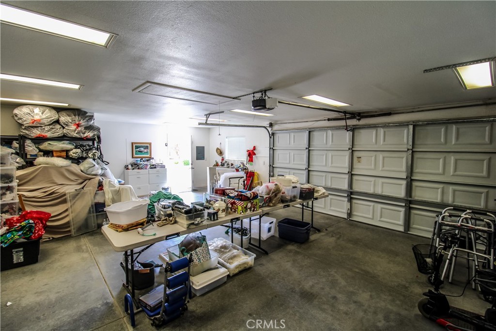 13281 El Rio Road Property Photo 24