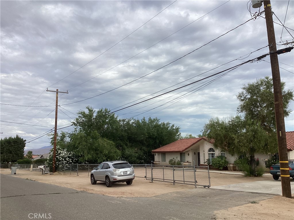 14556 Mojave Street Property Photo 6
