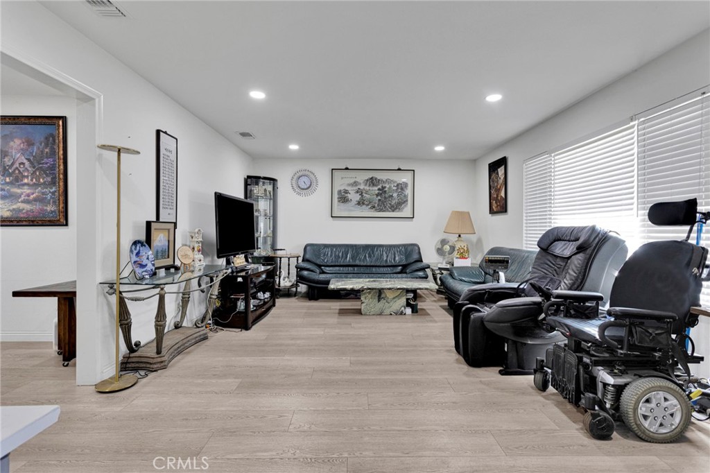 14275 Gayhead Property Photo 8