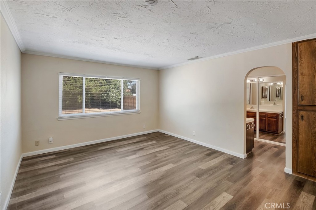 18440 Mountain Meadows Drive Property Photo 26
