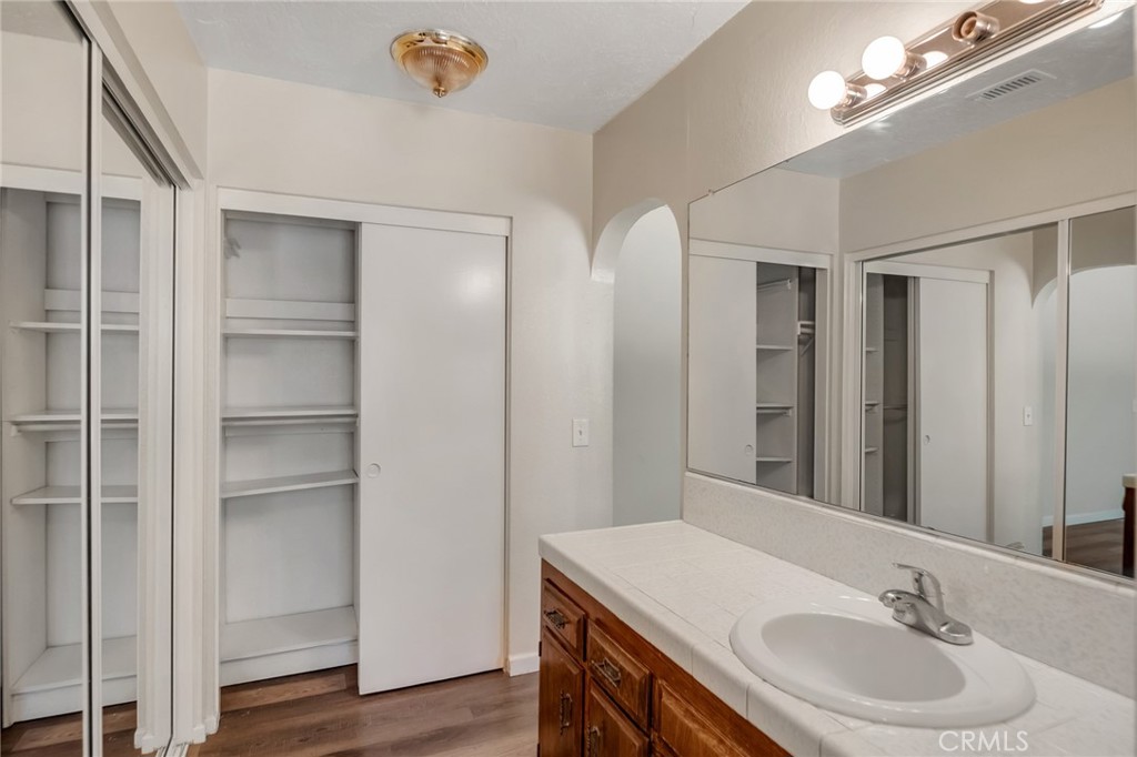 18440 Mountain Meadows Drive Property Photo 29