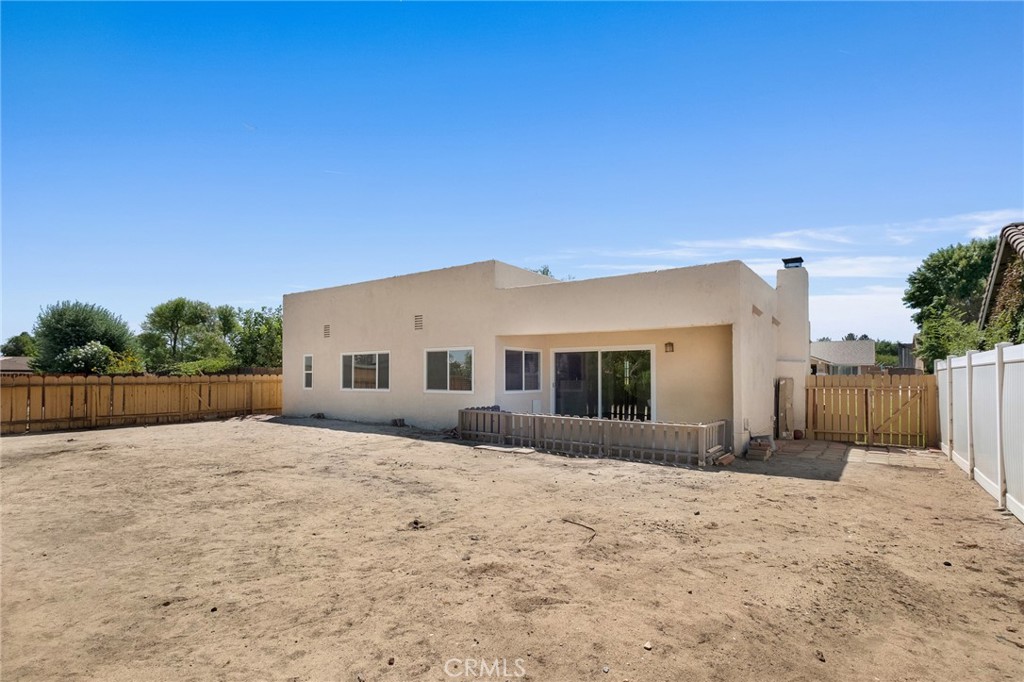 18440 Mountain Meadows Drive Property Photo 34