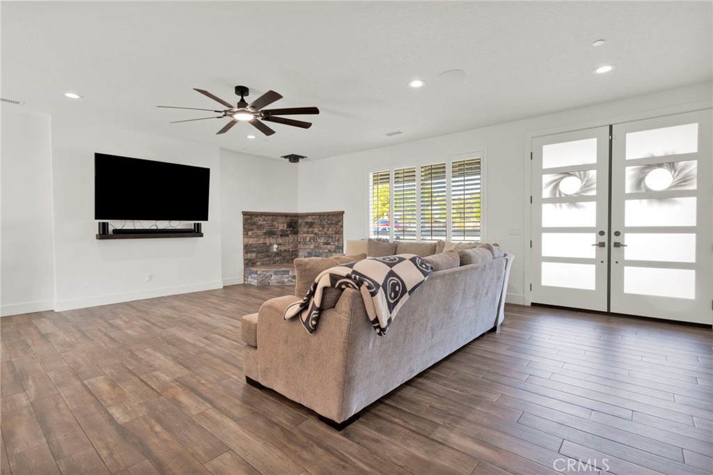 16160 Tenaya Property Photo 7