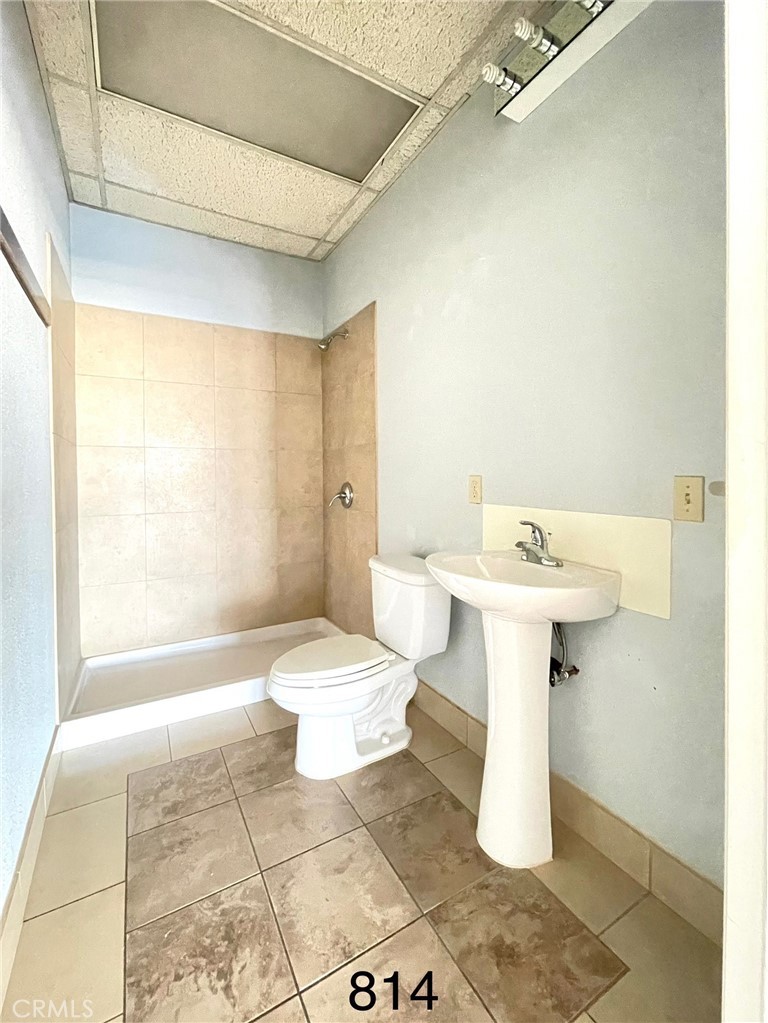814 E Williams Street Property Photo 7