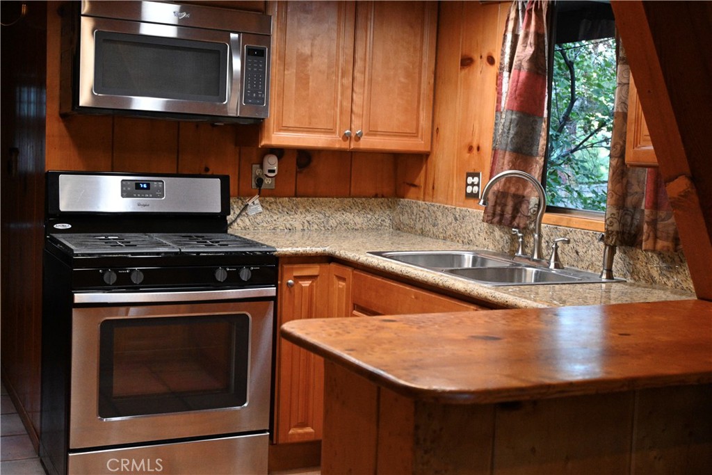 1628 Thrush Property Photo 17