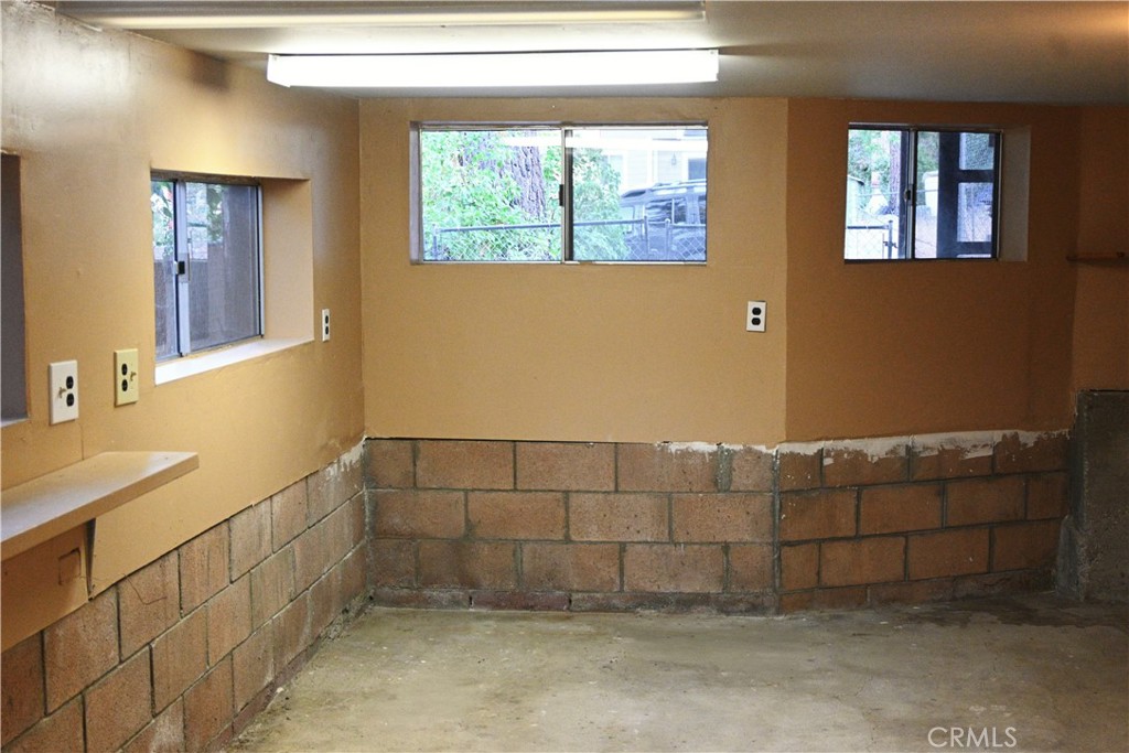 1628 Thrush Property Photo 49