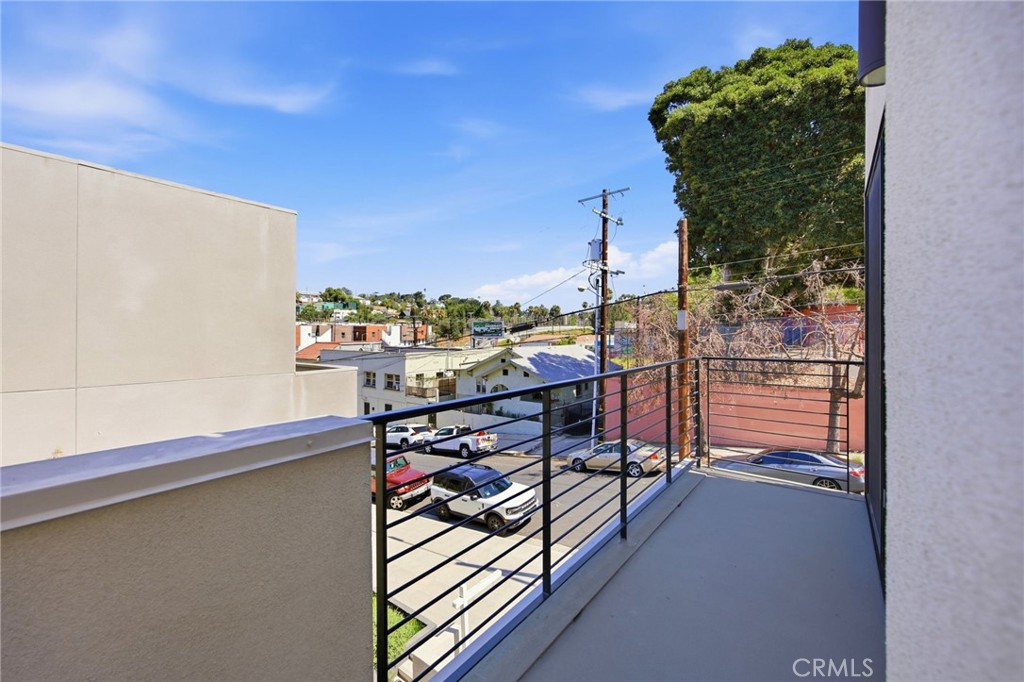 2160 Clifford Property Photo 26