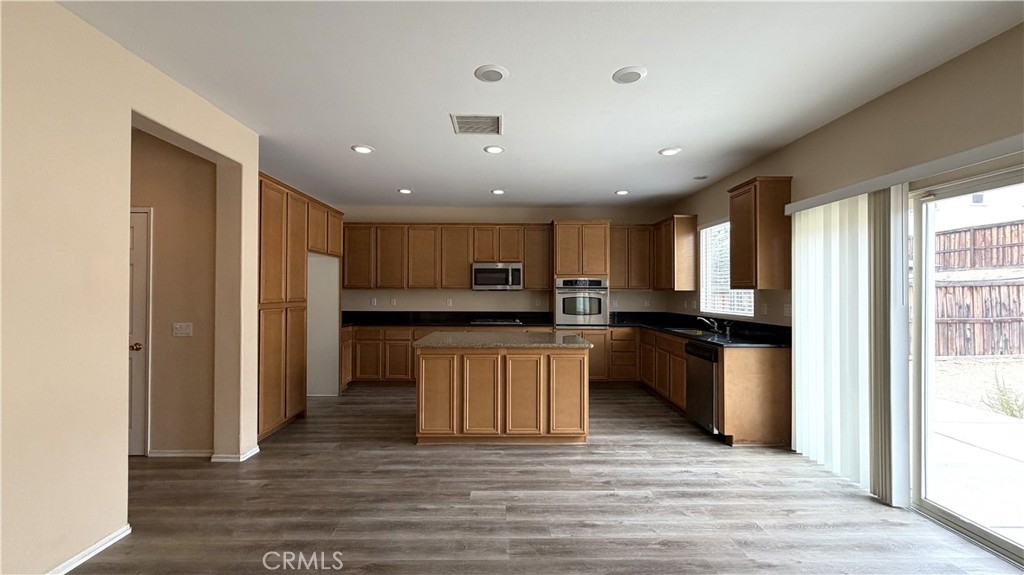 10258 Susan Property Photo 6