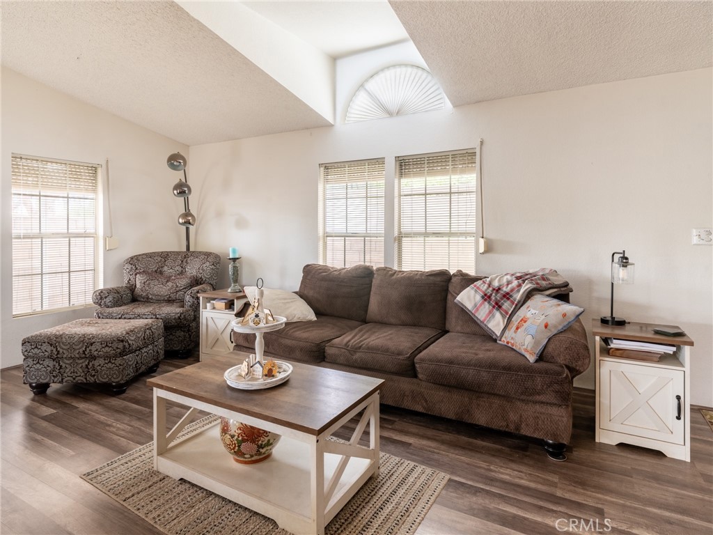 81713 San Cristobal Avenue Property Photo 3
