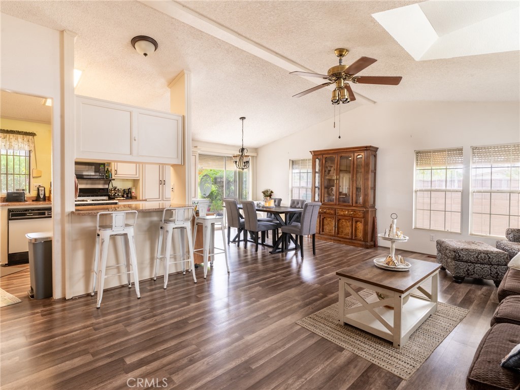 81713 San Cristobal Avenue Property Photo 6