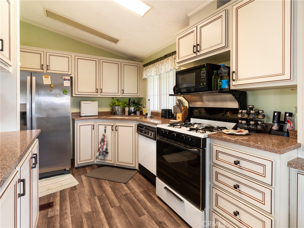 81713 San Cristobal Avenue Property Photo 12