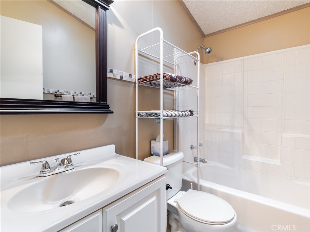 81713 San Cristobal Avenue Property Photo 18