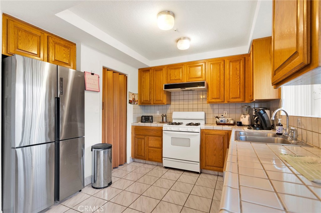 7685 Hilton Property Photo 9