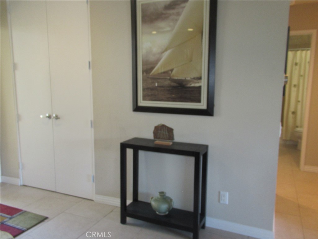 1152 Tiffany Circle N Property Photo 8