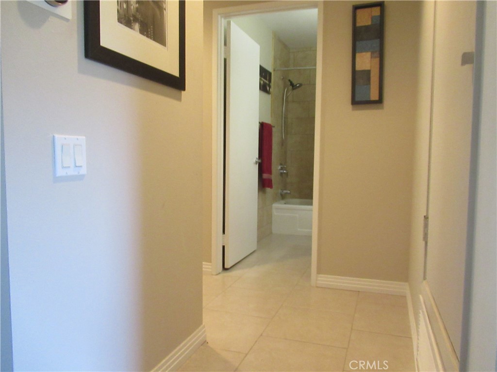 1152 Tiffany Circle N Property Photo 23