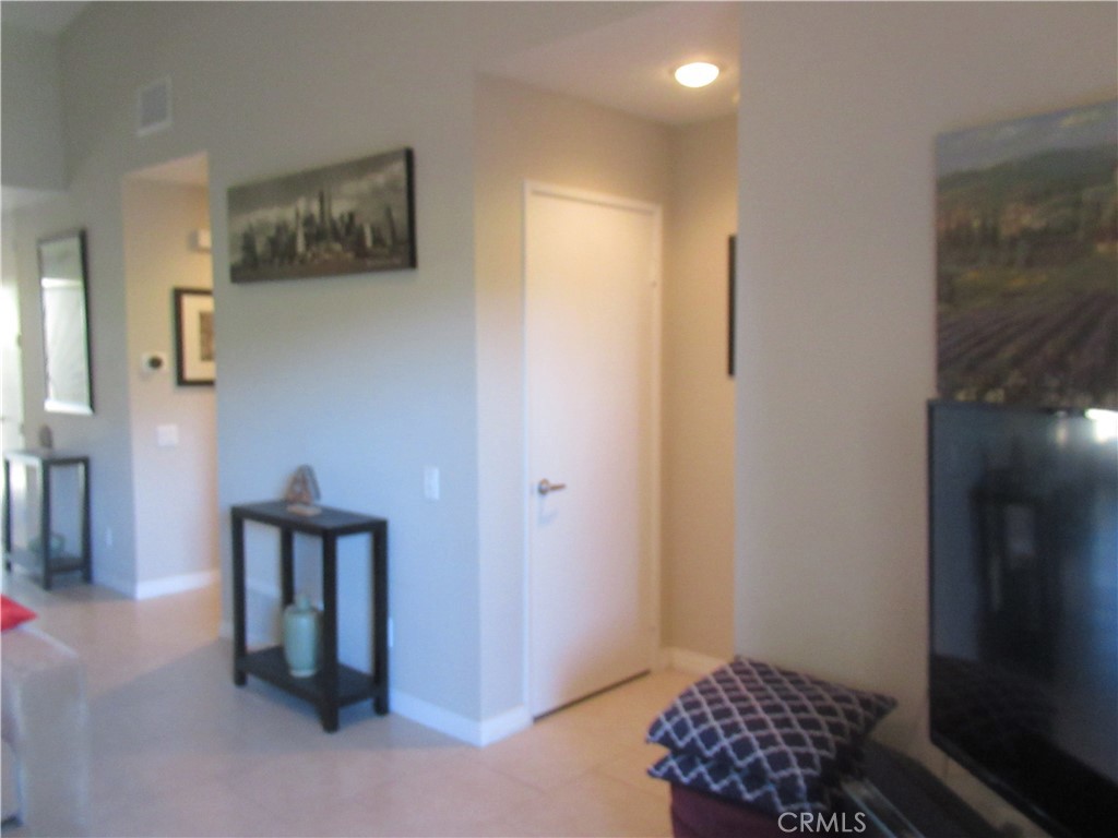 1152 Tiffany Circle N Property Photo 29