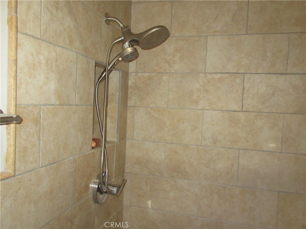 1152 Tiffany Circle N Property Photo 34
