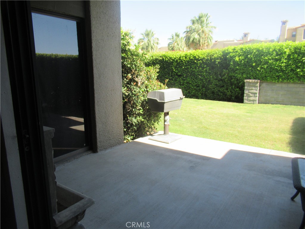 1152 Tiffany Circle N Property Photo 37