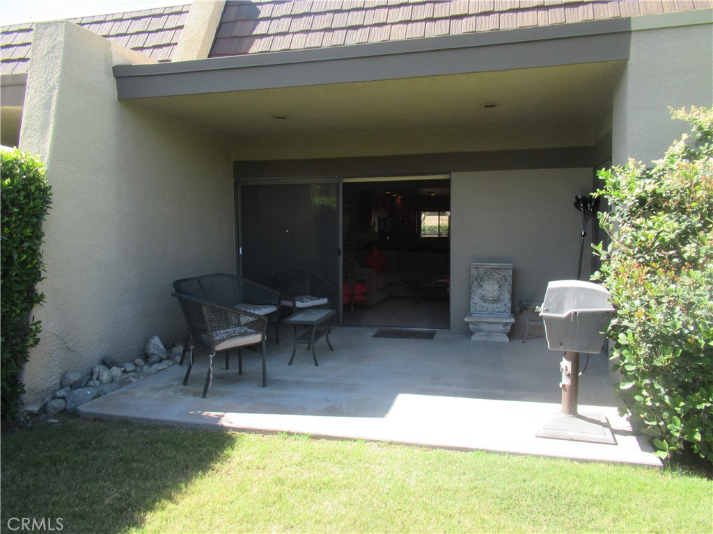 1152 Tiffany Circle N Property Photo 41