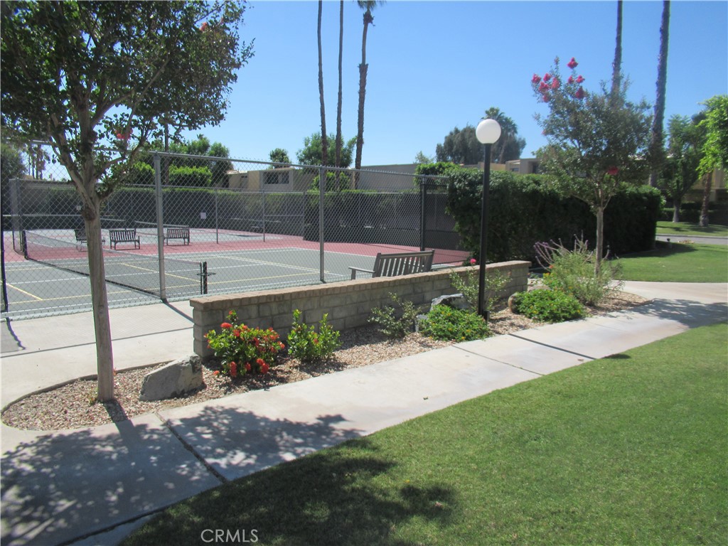 1152 Tiffany Circle N Property Photo 50