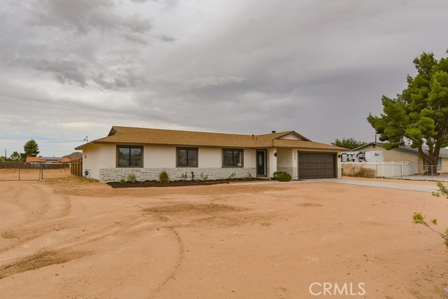 15620 Comanche Road Property Photo 5