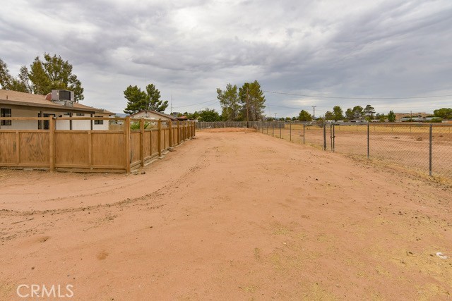 15620 Comanche Road Property Photo 17