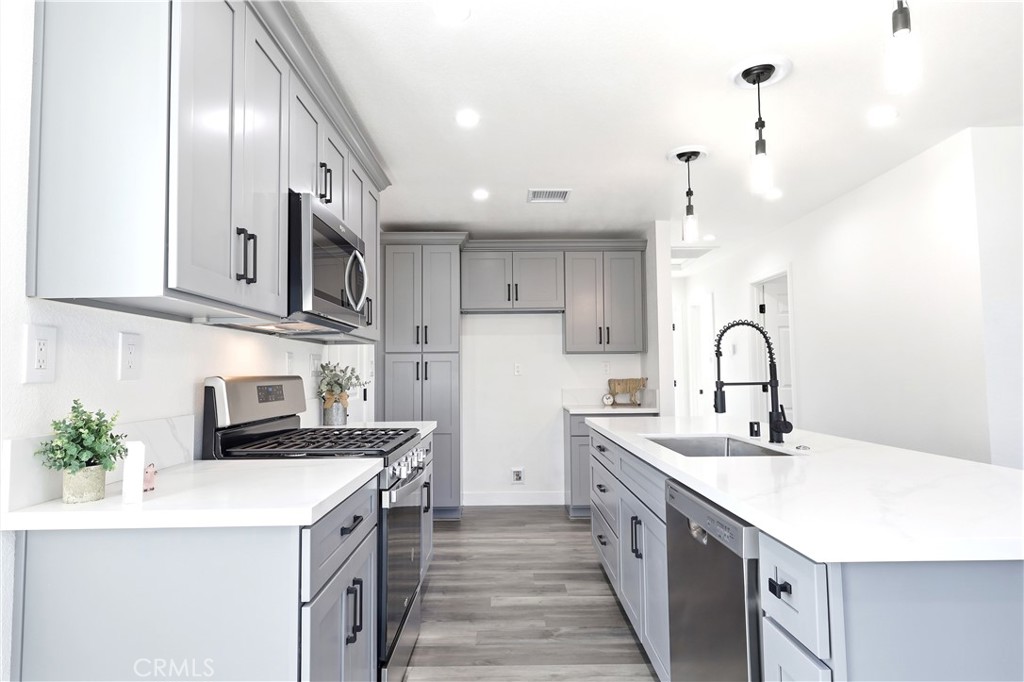 1038 E J Street Property Photo 13