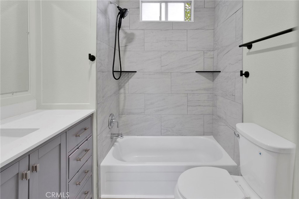 21923 Ottawa 18 Property Photo 10