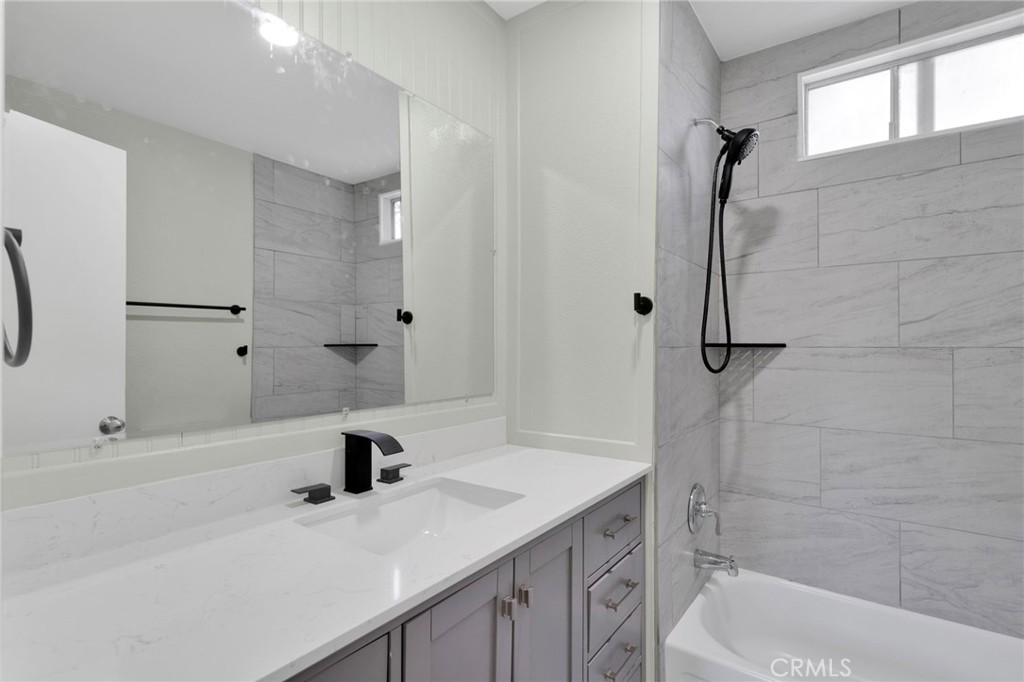 21923 Ottawa 18 Property Photo 11