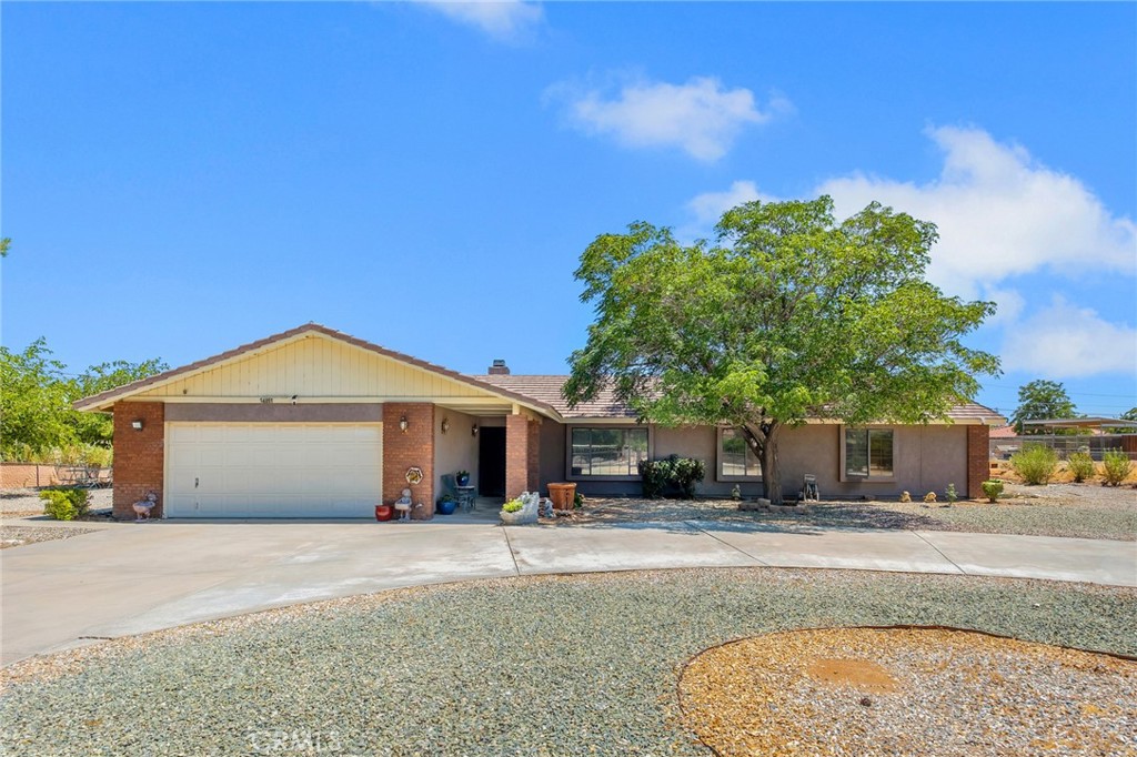 14861 Riverside Property Photo 1