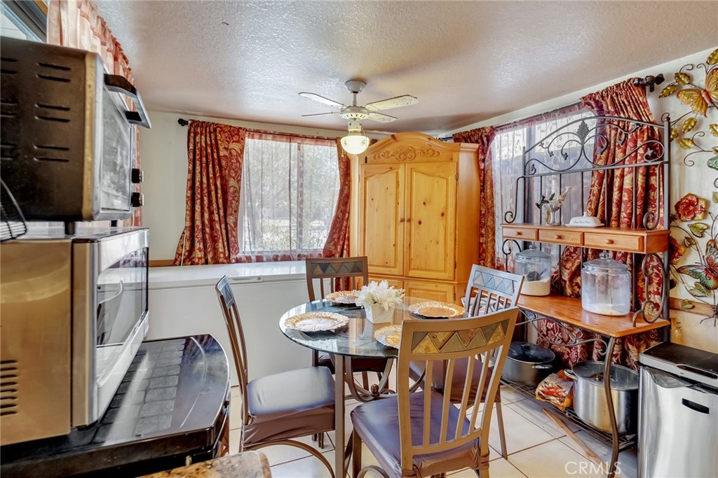 14861 Riverside Property Photo 15