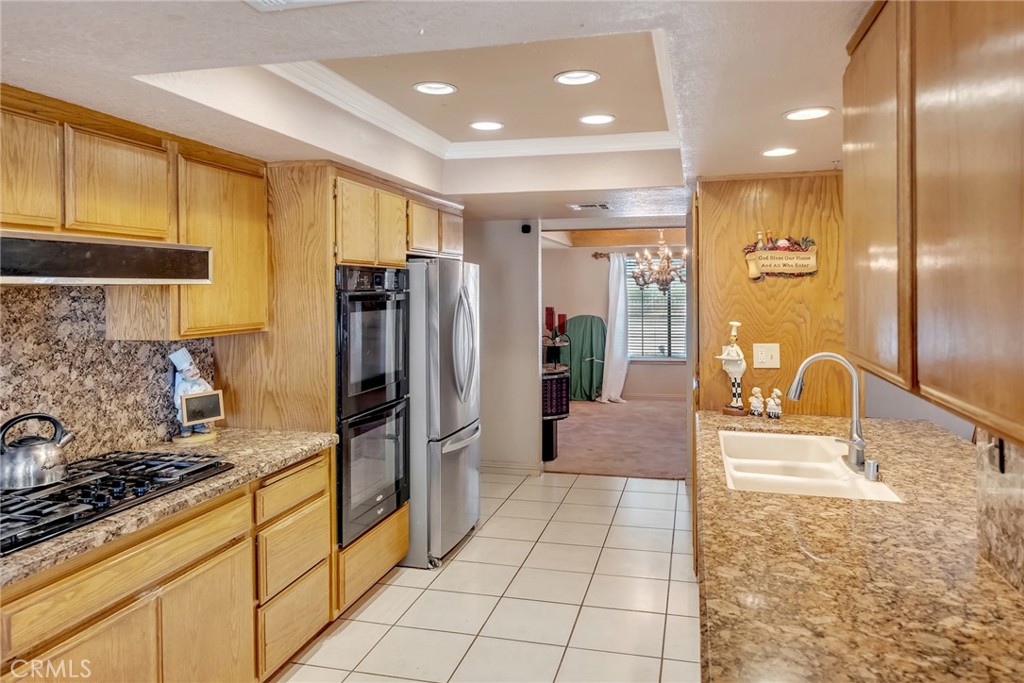 14861 Riverside Property Photo 16