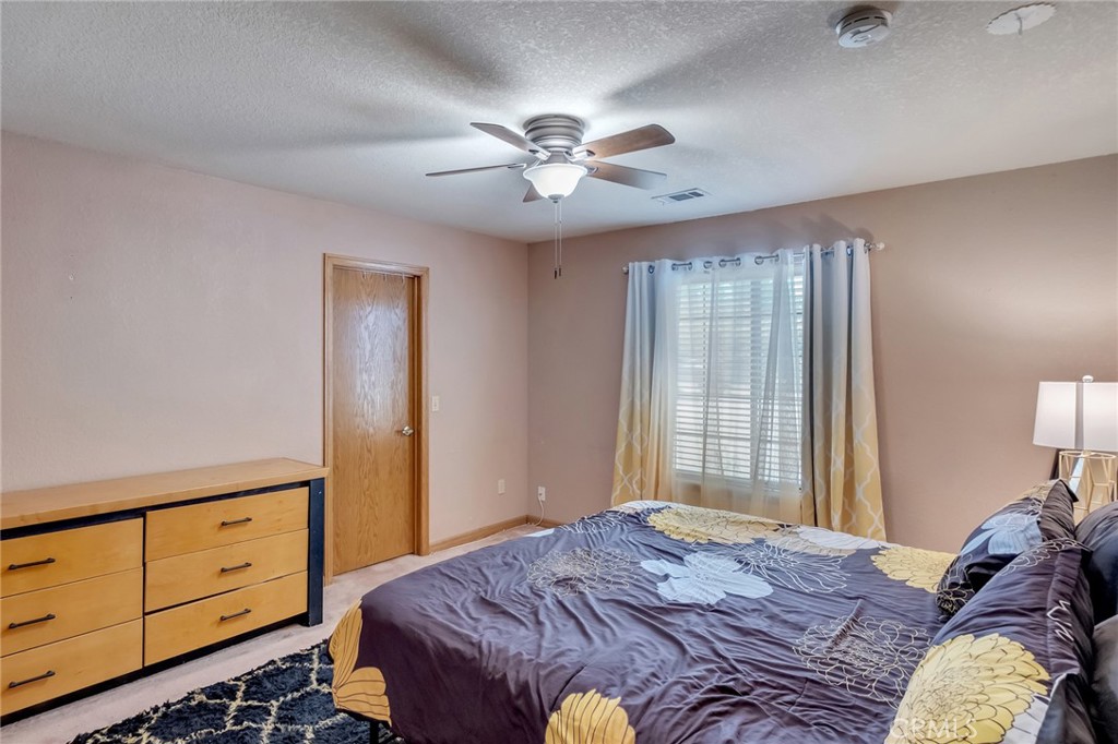 14861 Riverside Property Photo 19